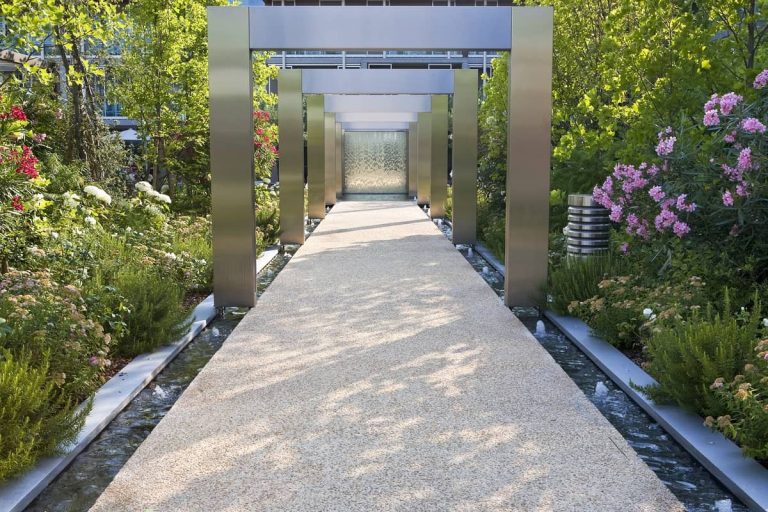 Giardini incantati trasformare lo spazio esterno in un'oasi di bellezza